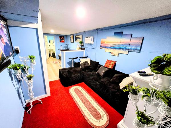 2 Bedroom Apartment 20 Min-newark Airport 15 Min- Stadium Downtown Newark- Branch Brook Park Inn - Elizabeth, NJ