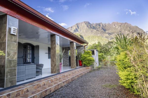 Charmante Maison Au Cœur Des 3 Montagnes - Réunion