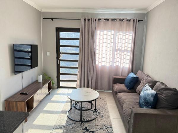Cozy 2 Bedroom Cottage In The Reeds, Centurion - Centurion