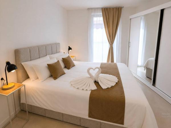 Luxury 1br & Sofa Bed, Patio, 7min To The Beach - Ostend
