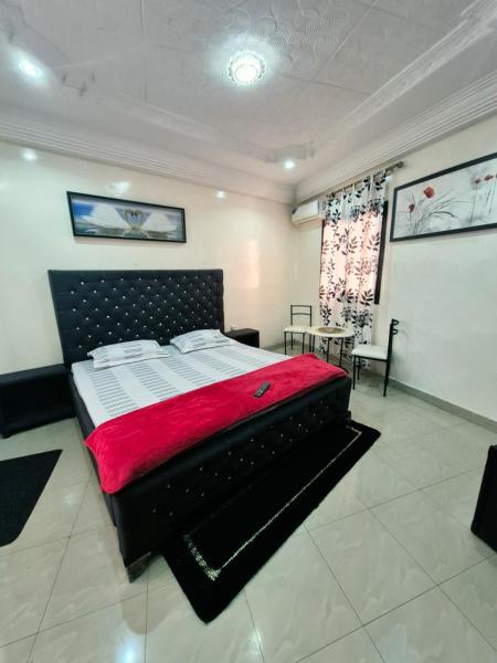 Studio A Loué Par Journèe Nuitee Et Passe Temps - Dakar