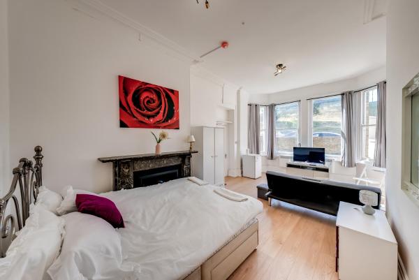 Jo's Villa In Chatham - Chatham, Kent