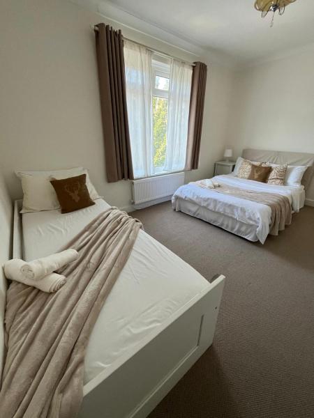 London Guest House - Central London & Gatwick In 30 Minutes - Londres