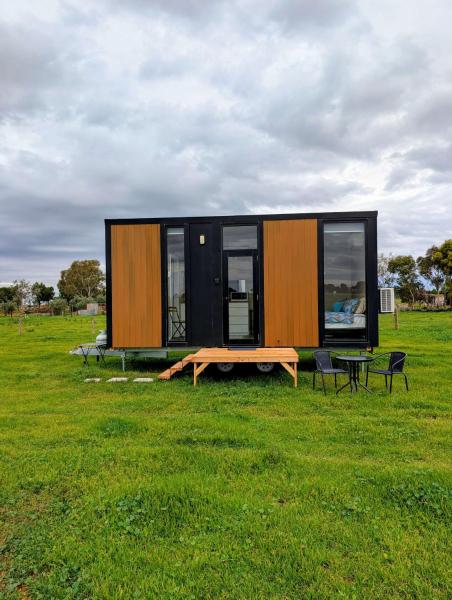 Alpaca Paddock X By Tiny Away - Peterborough