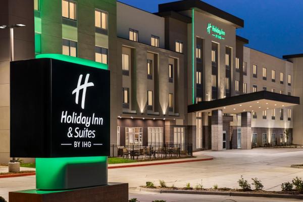 Holiday Inn & Suites Commerce City - Denver Airport By Ihg - 브라이턴
