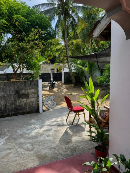 A 2 Z Surf Camp - Sri Lanka