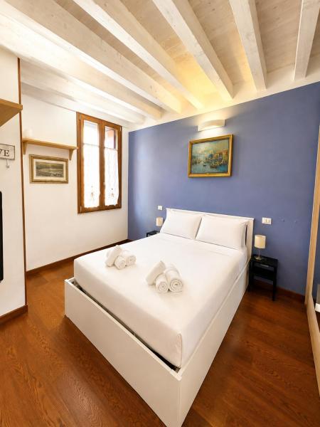 Palazzo Degli Affreschi - Luxury Villa Verona - Verona