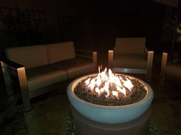 Fifa Prime-pvt Luxe Home! King Bed, Jacuzzi, Fire Pit, Bbq! Beautiful! - Culver City, CA