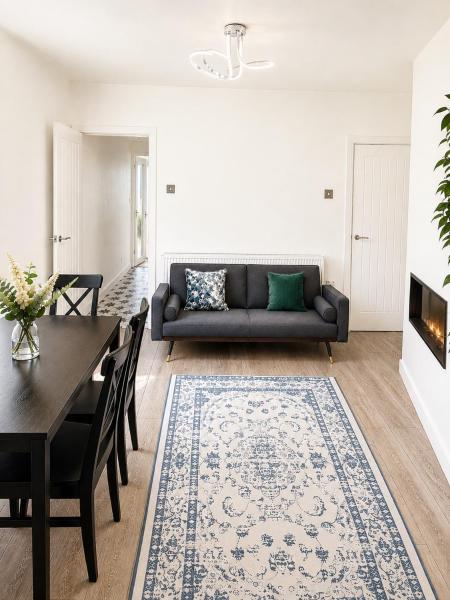 New Stylish Modern Home & Free Parking! - イギリス ボルトン