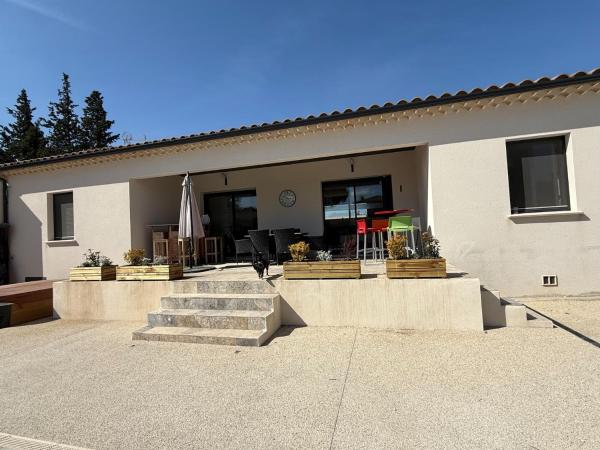 Villa With Pool And Jacuzzi Near Châteauneuf-du-pape 12 People - Orange