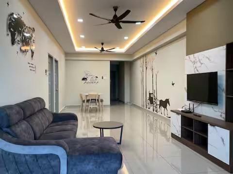 Skynest Homestay,9 Pax, The Venus Sitiawan - Sitiawan