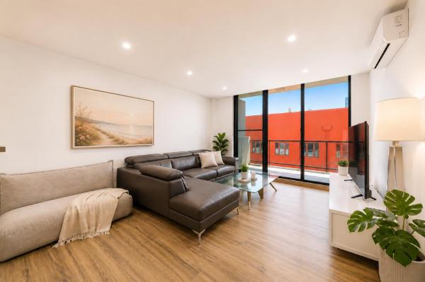 Modern 2br Apt With Parking Walk To Icc & Cbd & Darling Harbour & Chinatown - Powerhouse Museum, Ultimo