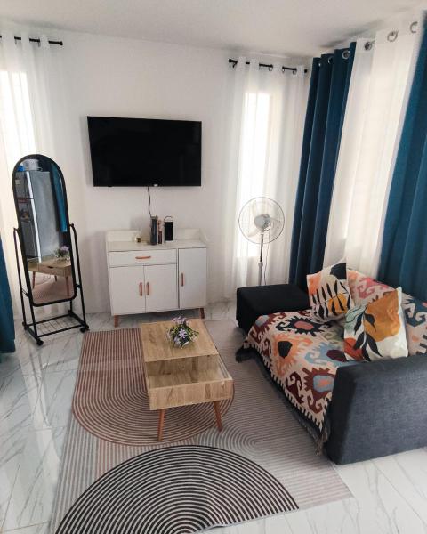 Vista Prime By Jz Homestay 2br Home Near Sm Mall & Csu With Parking, Wifi, Netflix - Butuan City