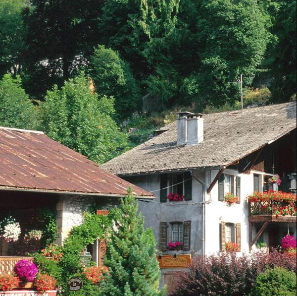 Pia Property - Charming And Cozy - Morzine