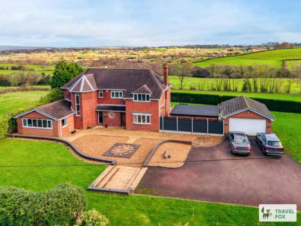 Greenways House - Parking, Pool Table And Garden! - Leek