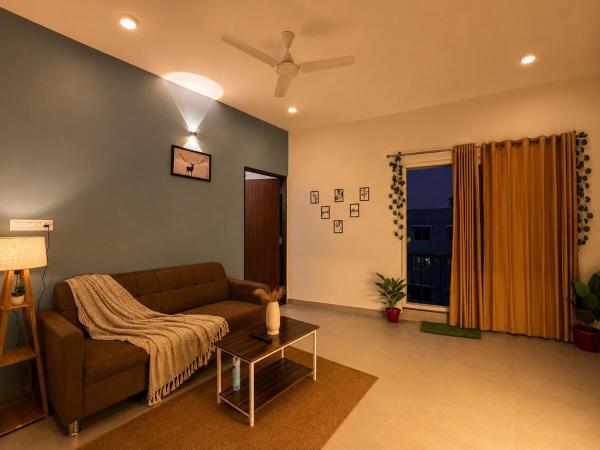The Cozy Cave 1bhk Luxury Stay - Indore
