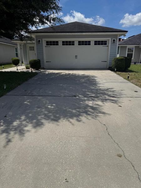 Jacksonville Arlington Home With Pool Table - Jacksonville, FL