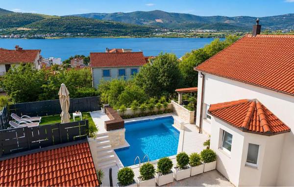 Stunning Home In Mastrinka - Trogir