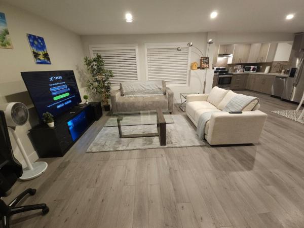 Luxury Modern Home Spacious High-end Appliances - Prince George