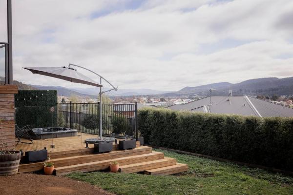 The Chalk I Spa & Sunset Views Derwent Valley - Hobart