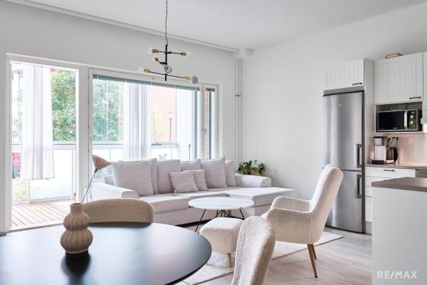 Modern Two-bedroom Apartment - Espoo