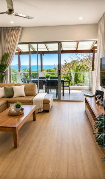 Coastal Haven Stunning Ocean Views Resort Living - Airlie Beach