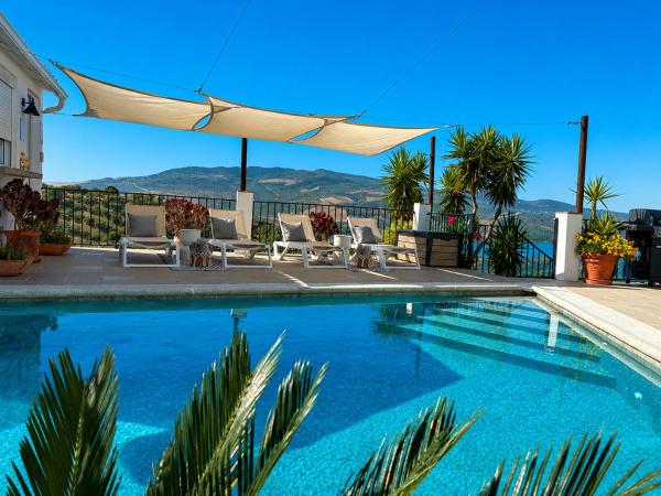 Casa De Ladera - Private Villa With Lake Views, Pool & Jacuzzi - Iznájar