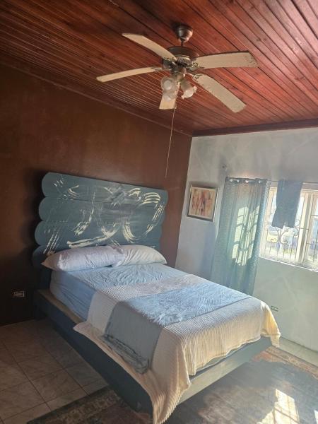 A-list Jamaican Comfort - Jamaica