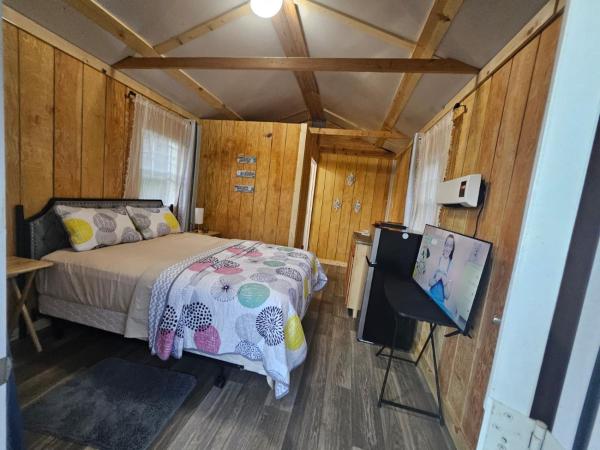 Tiny House - Kelso, WA