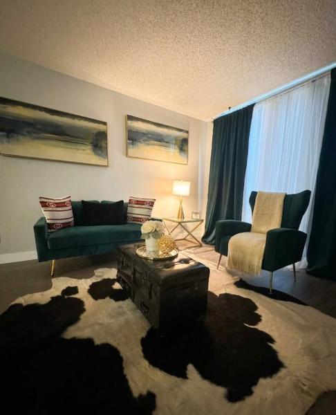 Hollywood Gem Prime Location With Rooftop Pool And Free Parking - Hollywood, CA