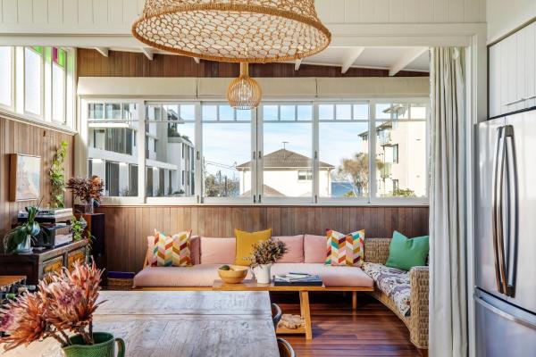 Mistral Point Escape Vintage Charm Near The Coast - 邦代海灘