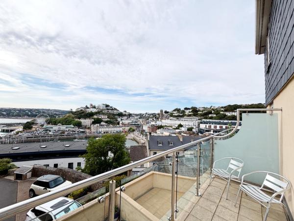 2, The Riviera Torquay - Fishcombe Cove