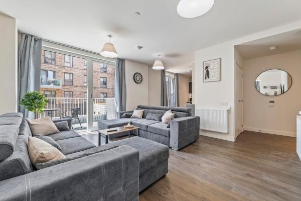 Modern Apt With Balcony - Sleeps 6 - Near Wembley - Ruislip