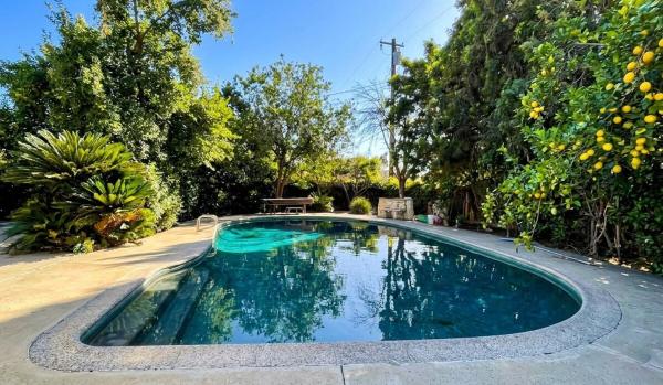 Steps To Csun - Private Pool & Yard - Santa Clarita, CA