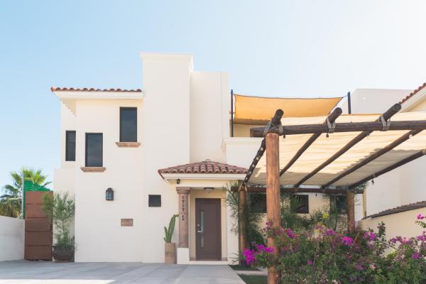 Outsite Los Cabos - Entire 4-bedroom Home - San José del Cabo