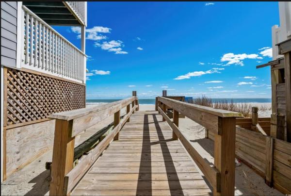 Garden City Beach Condo Steps To The Beach & Pool - South Carolina