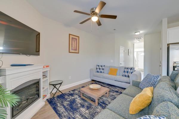 Great For Groups! 2 Centrally Located Concord Gems - Concord, NC