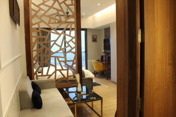 Pillowtalks Cloudnine Stays - Noida