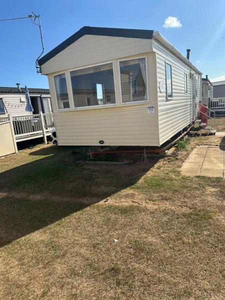 Dog Friendly 6 Berth Caravan At Heacham Holiday Park In Norfolk Ref 21036f - Heacham