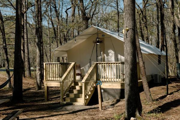 Charming Safari Tent With Fire Ring & Outdoor Lounge In Pelham, Alabama - Georgia
