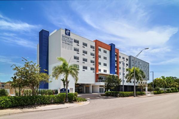 Holiday Inn Express & Suites Miami Intl Airport - 36th St By Ihg - Hialeah, FL