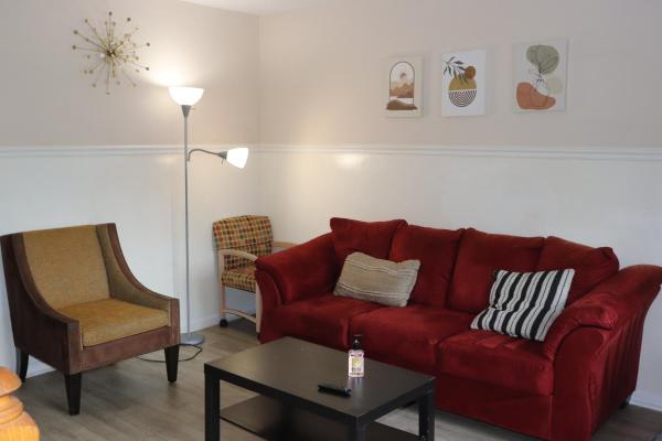 Big Parking Quiet 2-bedroom In West Raleigh 5210 - Raleigh, NC