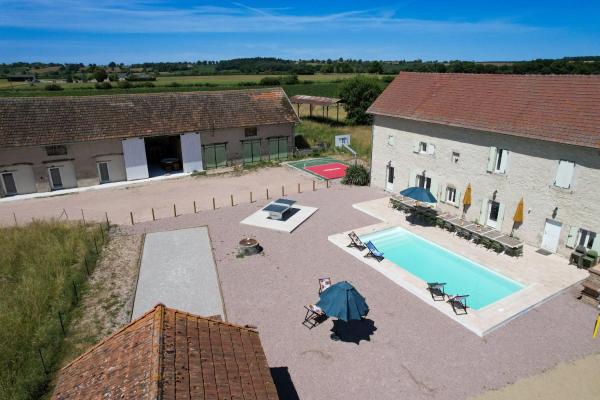 So Villa Domaine De Vaux 03 - Piscine Chauffee - Beach Volley - 2h De Lyon - 45p - Lapalisse