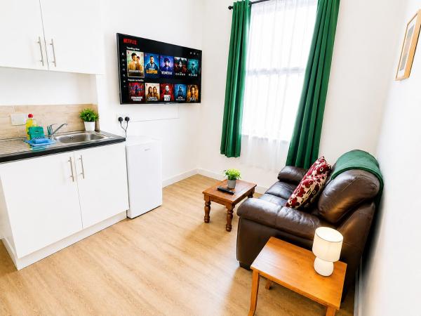 Stoneway Villa - Free Parking, Netflix, Near Centre - Coventry