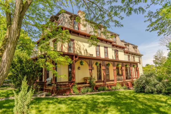 Gould Swaby Mansion - Seneca Lake, NY