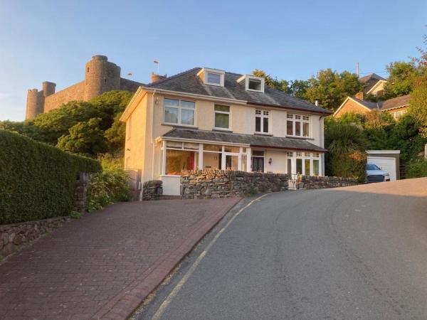 Harlech Castle And Beach Home - Harlech