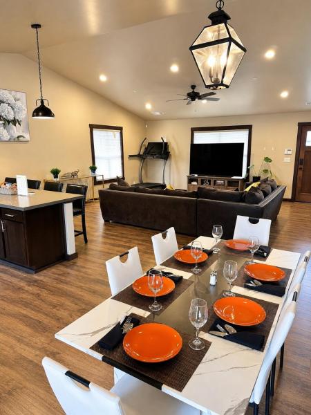 Elegant 3br Fortuna Getaway - Fortuna, CA