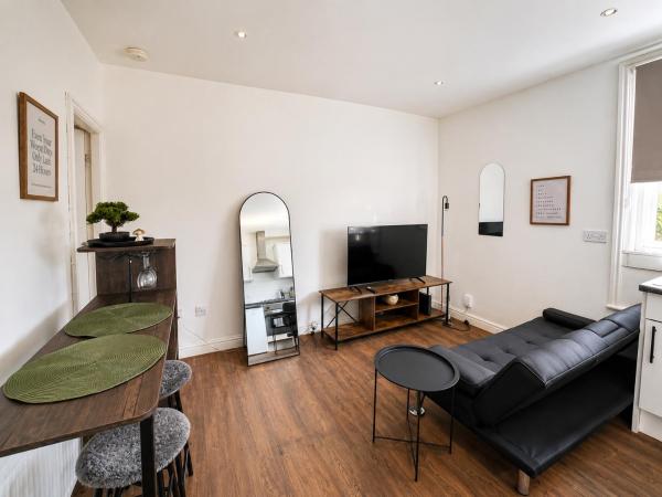 Cozy Hotel-style City Apartment With Free Parking - Leeds