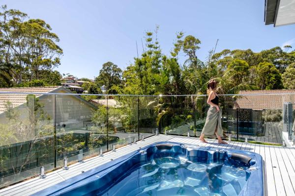 Summer And Winter By The Sea- Outdoor Spa And Firepit On Tallwood - Lake Conjola
