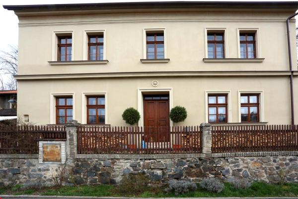 Nella foto è visibile l'oggetto Penzion U Lasíků situato nella città di Statenice.